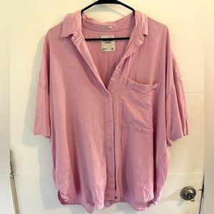 ABERCROMBIE | XL Pink linen button down short-sleeve